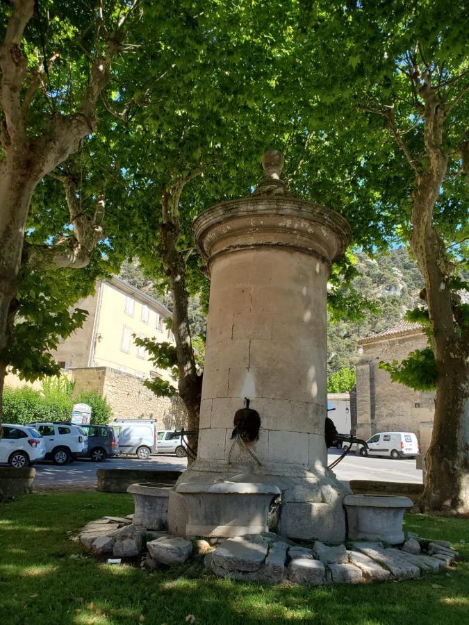 L'Oliveraie Robion en Luberon Exterior photo